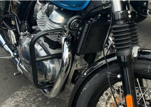 Protector Motor Triple 650 Negras TW Royal Enfield Interceptor 650 Accesorios